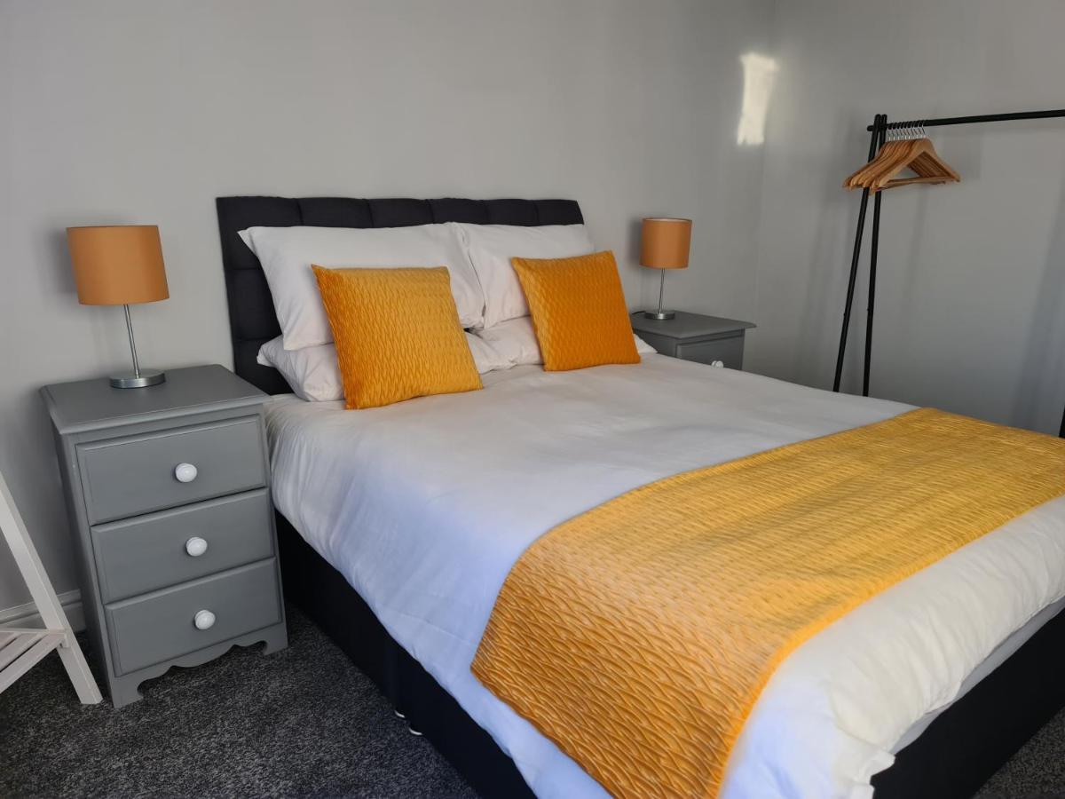 Whole House - 4 Bedrooms - Parking - Sleeps 8 Birmingham Exterior foto