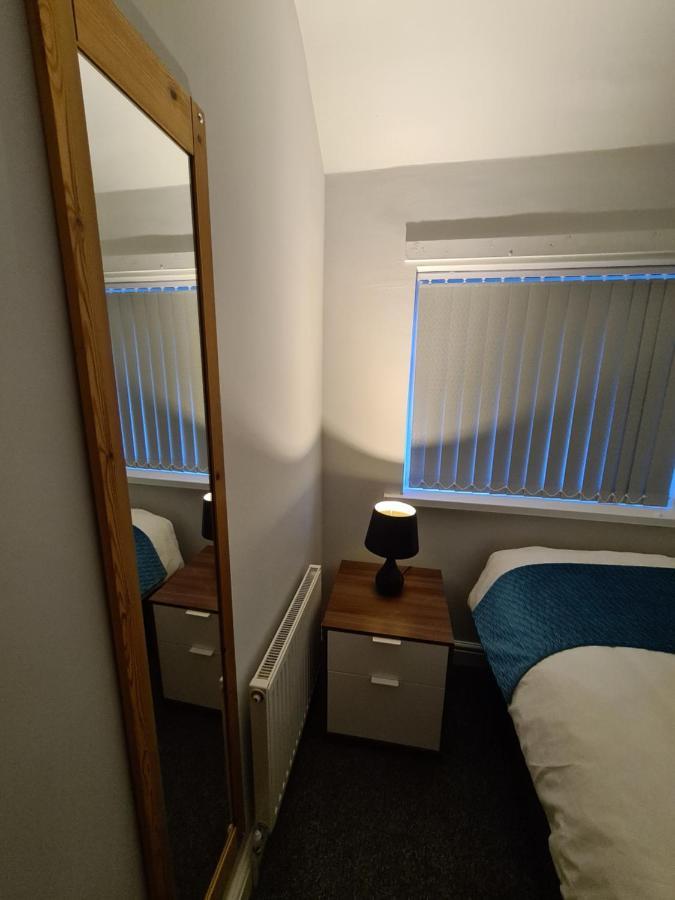 Whole House - 4 Bedrooms - Parking - Sleeps 8 Birmingham Exterior foto