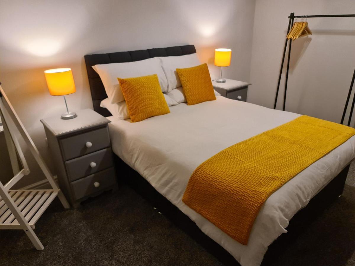 Whole House - 4 Bedrooms - Parking - Sleeps 8 Birmingham Exterior foto