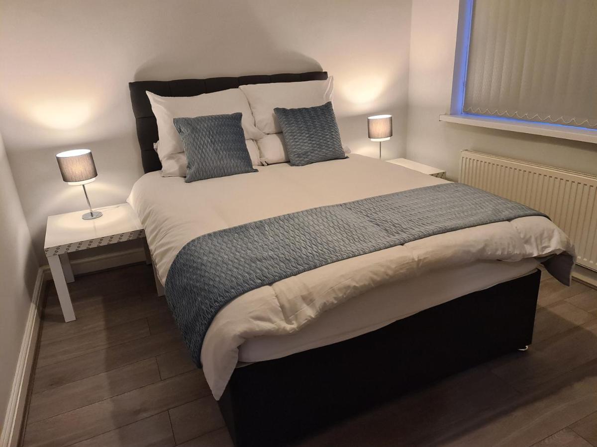 Whole House - 4 Bedrooms - Parking - Sleeps 8 Birmingham Exterior foto
