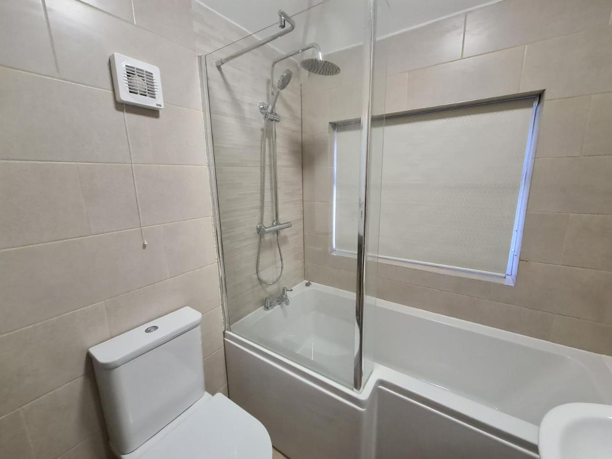 Whole House - 4 Bedrooms - Parking - Sleeps 8 Birmingham Exterior foto